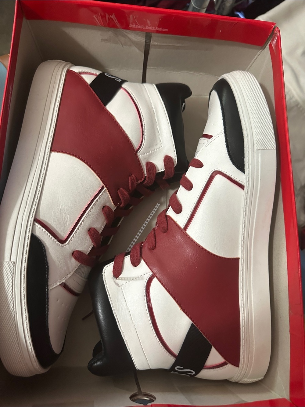 New GUESS Men's high sneakers SZ 11